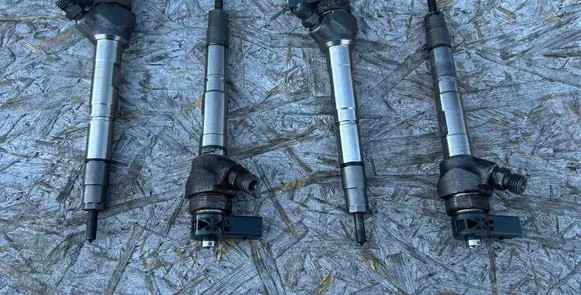Volkswagen PASSAT B8 Fuel injector 130277
