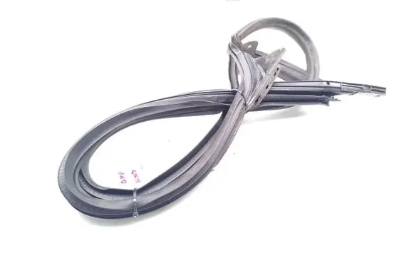 Tesla Model 3 Front door rubber seal 156223