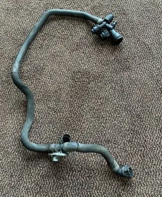 BMW X5 F15 Engine coolant pipe/hose 8513834