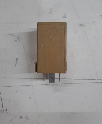 BMW 5 E39 Window wiper relay 8384505