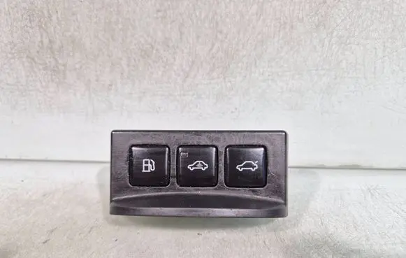 Audi TT Mk1 A set of switches 8N0962101