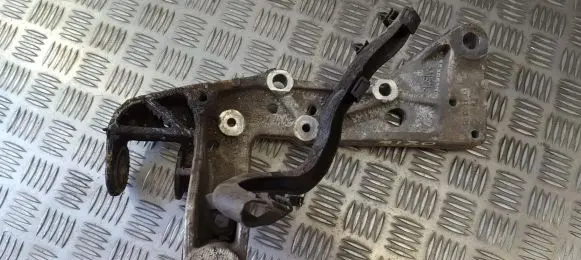 Audi A3 S3 8P Front lower control arm/wishbone 1k0199295e