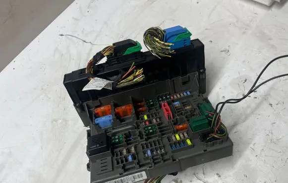 BMW X1 E84 Fuse module 9119446