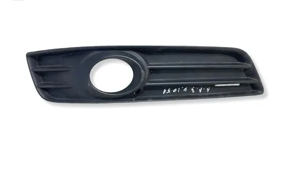 Audi A3 S3 A3 Sportback 8P Front fog light trim/grill 8P0807682E