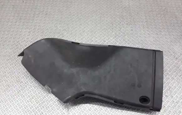 Audi A4 S4 B6 8E 8H Air intake duct part 8E0129618