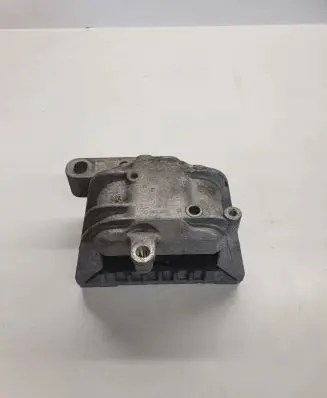 Audi A3 S3 8P Engine mounting bracket 1K0199262M