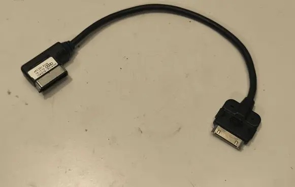Audi A7 S7 4G iPod connector socket 4F0051510K C40219