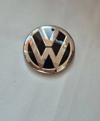 Volkswagen Tiguan Manufacturer badge logo/emblem 5NA853601