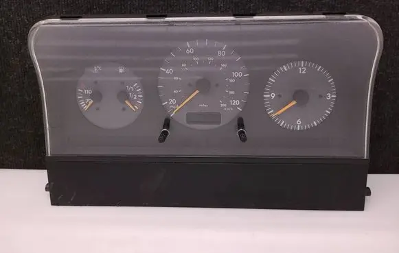 Speedometer (instrument cluster)