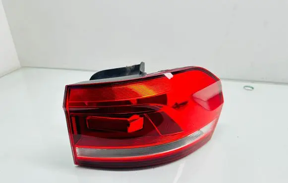 Volkswagen Touran III Rear/tail lights 5TA945096A L90084784 012R02R10