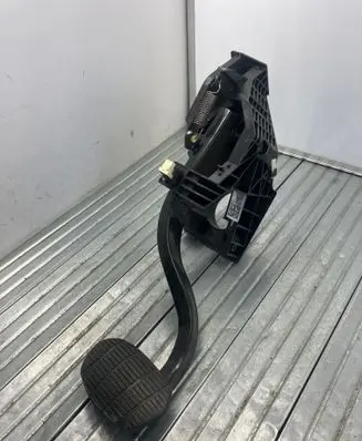 BMW X1 F48 F49 Brake pedal 6856596 199296 81007132D