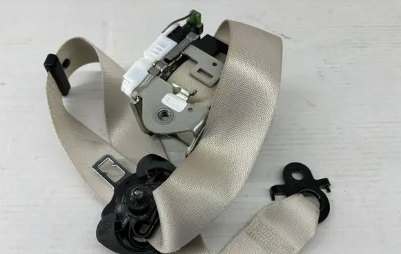 BMW X5 G05 Middle seatbelt (rear) 749787904