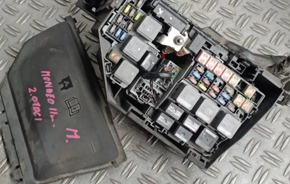 Ford Mondeo MK IV Fuse box set 6G9T14A067AB 6G9T14A067A 6G9T14A076AF