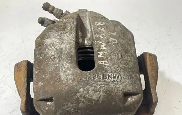 BMW 5 E39 Front brake caliper