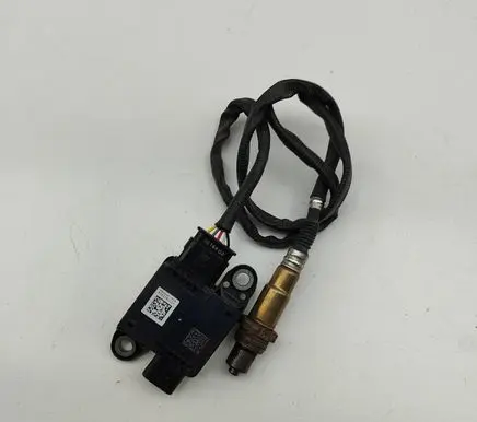 BMW X7 G07 Lambda probe sensor 8582025 0281007688