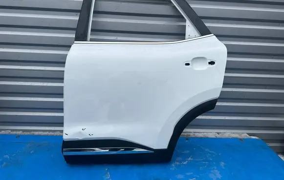MG HS Rear door 10005123