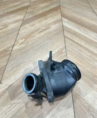 Mercedes-Benz E W211 Turbo air intake inlet pipe/hose A6110981807 054548