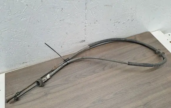 Renault Master III Handbrake/parking brake wiring cable 8200727569C