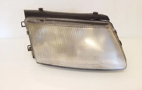 Volkswagen PASSAT B5 Headlight/headlamp