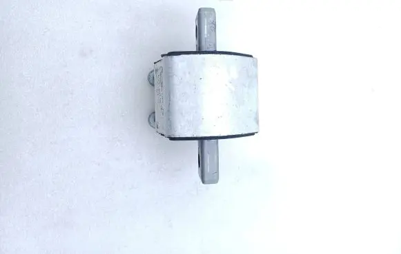 Mercedes-Benz SL AMG R231 Gearbox mount A2312400018