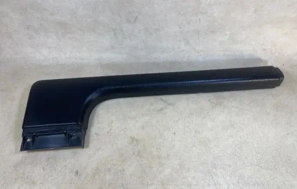 Mercedes-Benz G W461 W463 1st Gen Loading door glass trim molding A4637470171