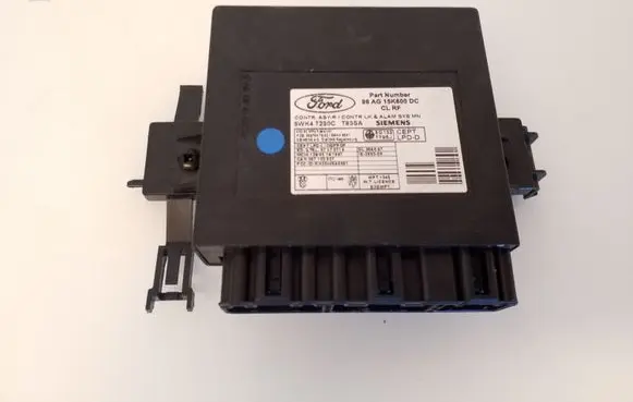 Ford Focus Comfort/convenience module 98AG15K600DC