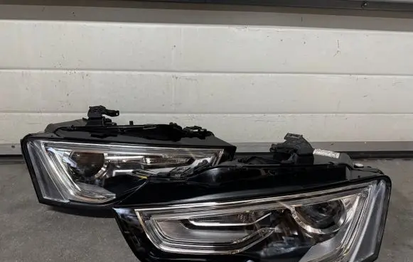 Audi A5 8T 8F Headlights/headlamps set 8T0941031C 8T0941032C