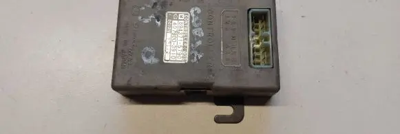 Opel Astra F Glow plug pre-heat relay 8943715790 4079003910