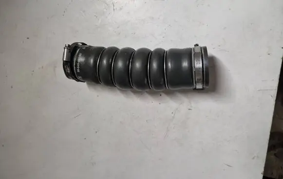 Peugeot 508 Intercooler hose/pipe 9684980180