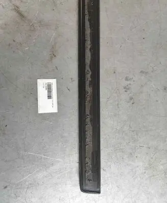 Front sill trim cover