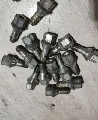 Opel Corsa E Nuts/bolts 
