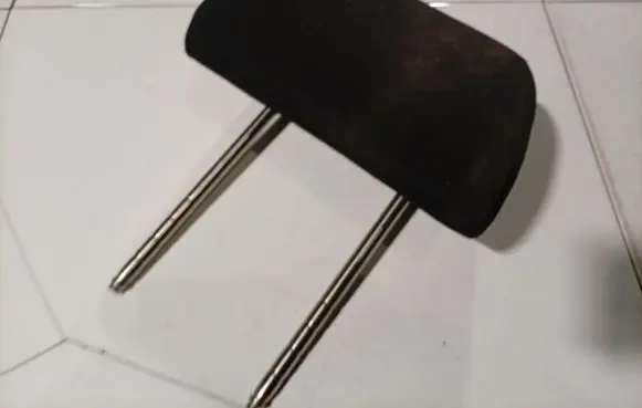 Audi A4 S4 B5 8D Front seat headrest 
