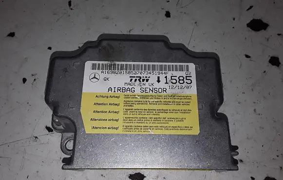 Mercedes-Benz B W245 Airbag control unit/module A1698201585