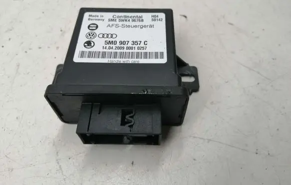 Volkswagen PASSAT CC Light module LCM 5M0907357C 5WK49676B S0142