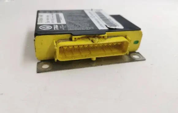 Volkswagen PASSAT B6 Airbag control unit/module 3C0909605M 391125