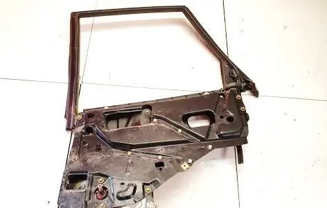 Audi 80 90 B3 Rear door window/glass frame 