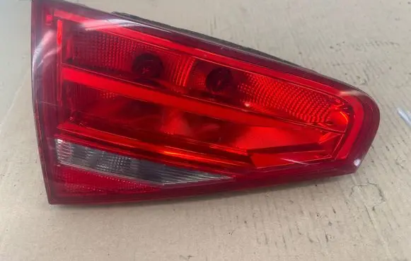 Audi A4 S4 B8 8K Tailgate rear/tail lights 01091501 18132801
