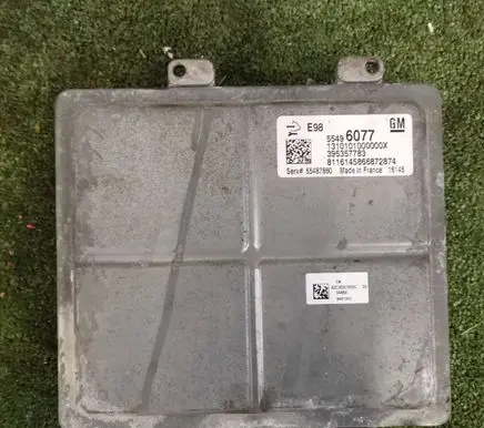 Opel Astra K Engine control unit/module 55496077