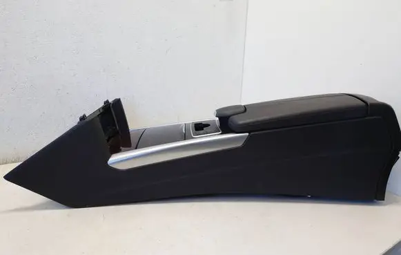 Mercedes-Benz E W212 Armrest A2126801052 A2126809702 2126801052