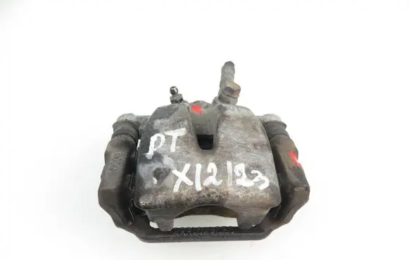 Toyota Avensis T250 Rear brake caliper 