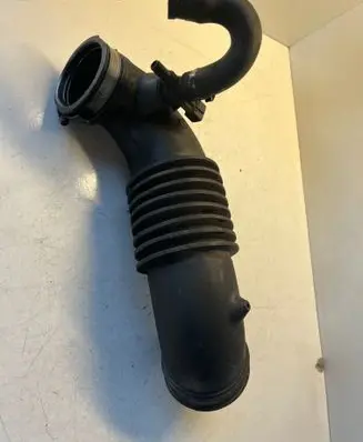 Volvo S70 V70 V70 XC Air intake hose/pipe 9183897