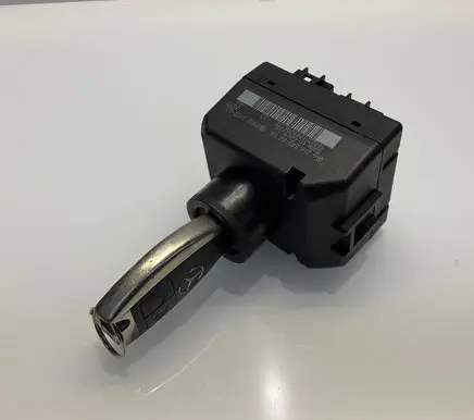 Mercedes-Benz S W221 Ignition lock A2165450608 3332015202 1012701281706170