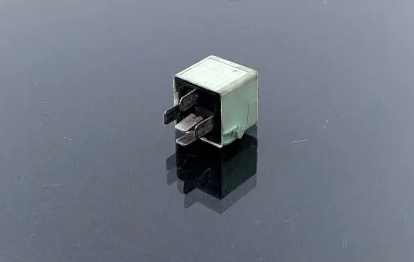 BMW 5 E39 Other relay V23134K59X312 61368373700 8373700