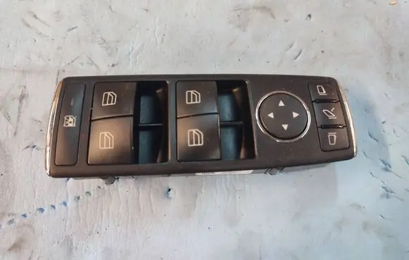 Mercedes-Benz C W204 Electric window control switch A2128208310 10007570