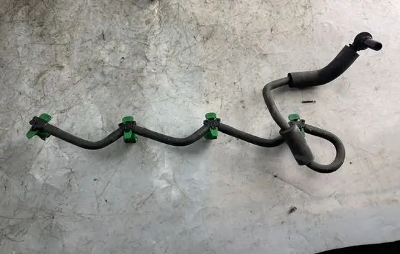 Citroen DS5 Fuel return line/hose Stu131040