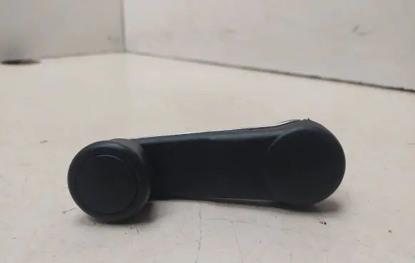 Audi 80 90 B3 Rear door window winding handle 