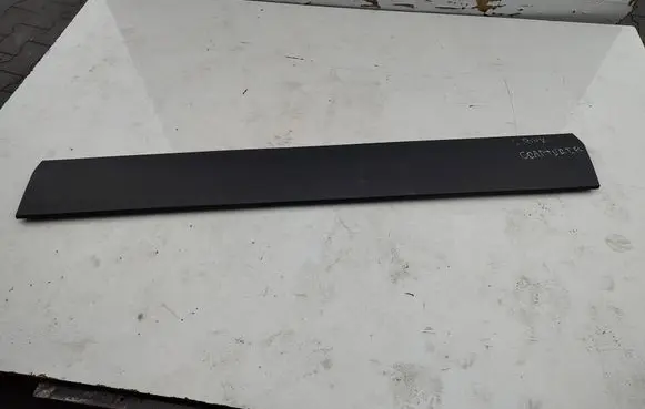 Volkswagen Crafter Side skirt rear trim 