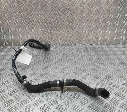 Mercedes-Benz GLS X167 Engine coolant pipe/hose A1674830603