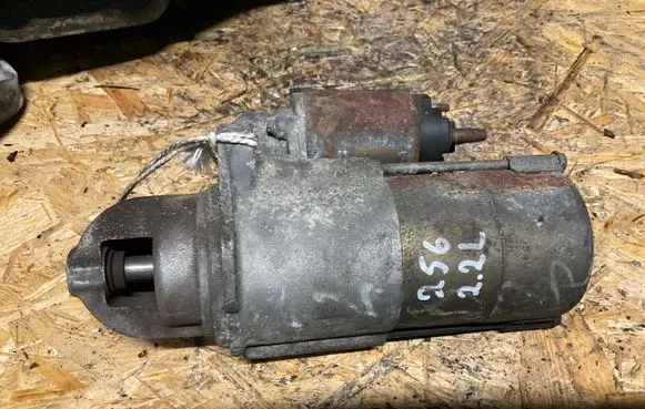 Opel Zafira B Starter motor