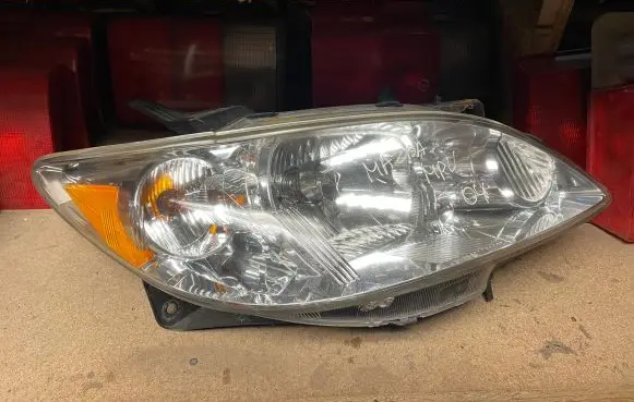 Mazda MPV II LW Headlight/headlamp P3812